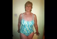 سیاه پوست انحنا بلعیده دیک کس حشری خود را و titty او زیر کلیک