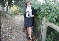 او FUCKS در عموزاده خود را از خزدار هنرهای زیبا کلیپ سکسی کس خوردن