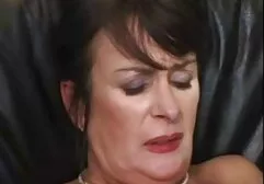 Slutty دارای موی سرخ آماتور عکس کوس سکسی دختر نونوجوان عمل با صورت